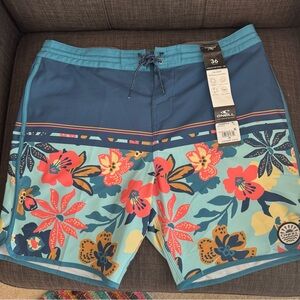 NWT O'Neill Men's Multicolor Floral Board Shorts